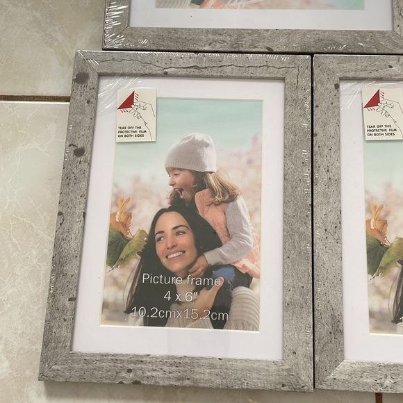 Light gray / white wood look 4x6 picture frame. NWT set of 5 - Picture 6 of 8